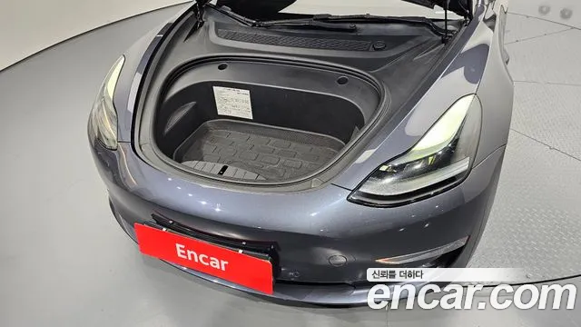 Tesla Model 3 2022 thumb 5