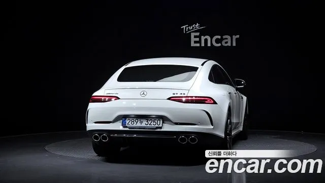 Mercedes-Benz AMG GT 2026 thumb 4
