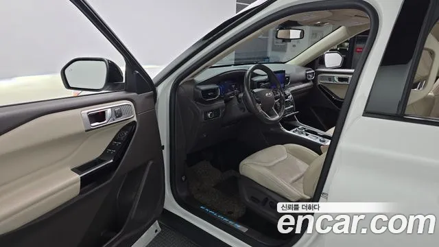 Ford Explorer 2021 thumb 10