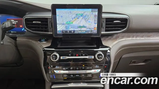 Ford Explorer 2021 thumb 12