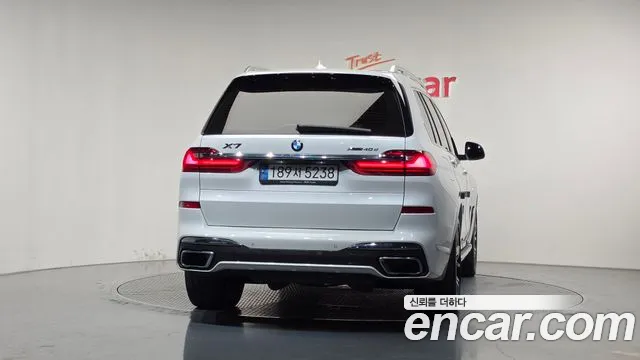 BMW X7 2022 thumb 4