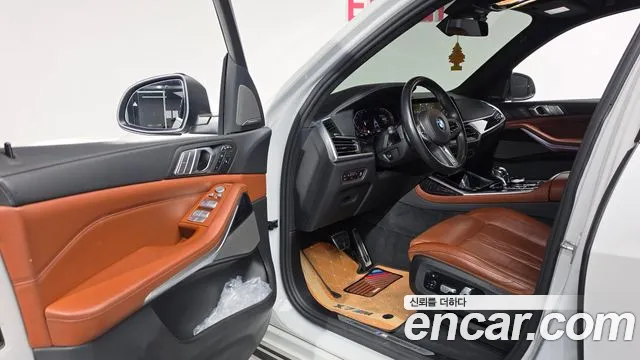 BMW X7 2022 thumb 10