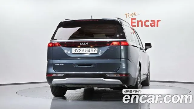 Kia Carnival 2022 thumb 4