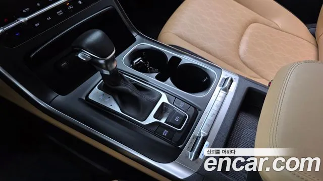 Kia Carnival 2022 thumb 9