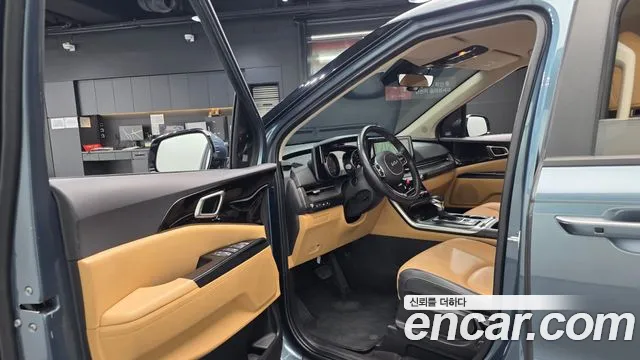 Kia Carnival 2022 thumb 10