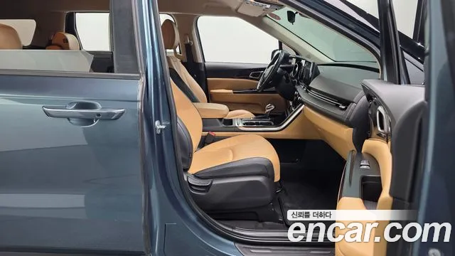 Kia Carnival 2022 thumb 11