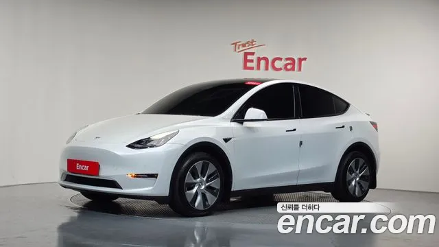 Tesla Model Y 2022 thumb 11