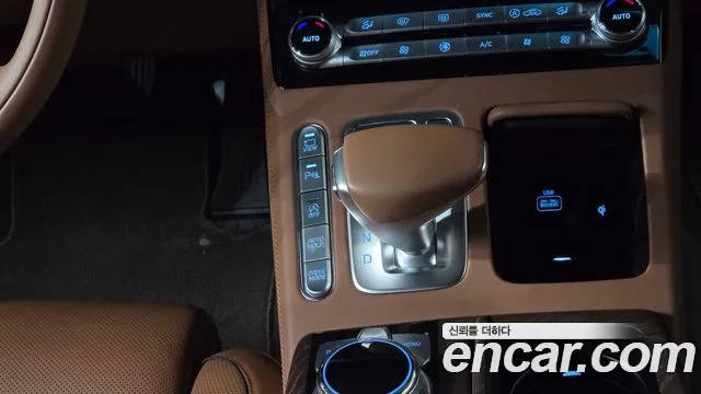 Genesis G90 2019 thumb 8