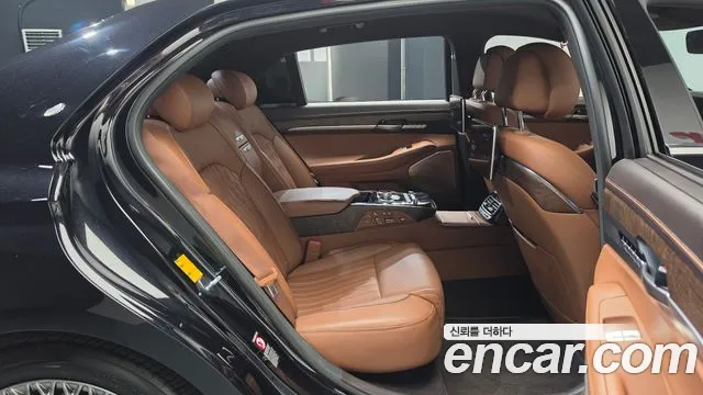 Genesis G90 2019 thumb 10