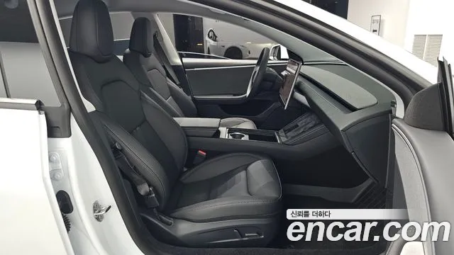 Tesla Model 3 2026 thumb 12
