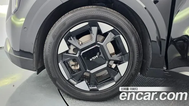 Kia Carnival 2024 thumb 5