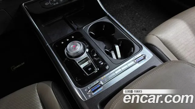 Kia Carnival 2024 thumb 9