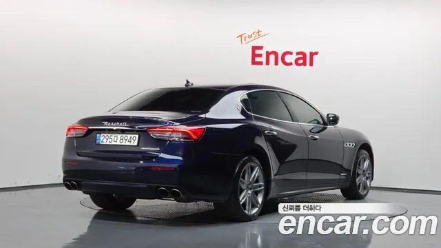 Maserati Quattroporte 2019 thumb 2