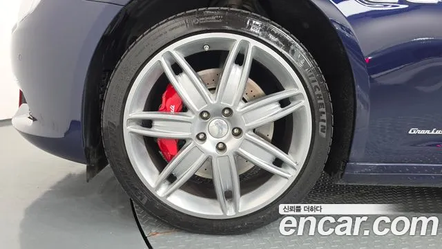 Maserati Quattroporte 2019 thumb 5