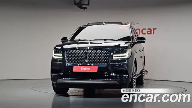 Lincoln Navigator 2021 thumb 2