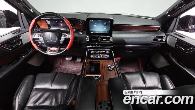 Lincoln Navigator 2021 thumb 6