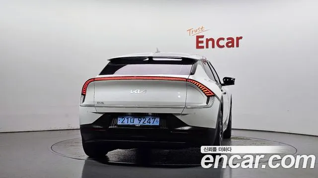 Kia EV6 2021 thumb 4