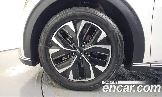 Kia EV6 2021 thumb 5