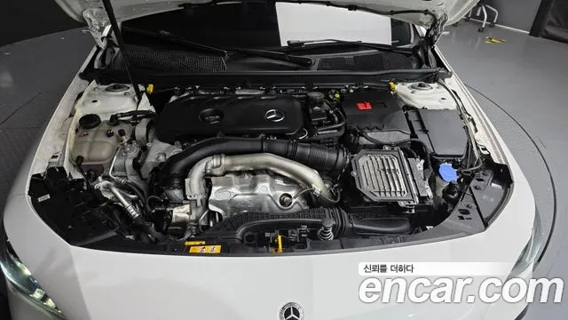 Mercedes-Benz CLA 2024 thumb 6