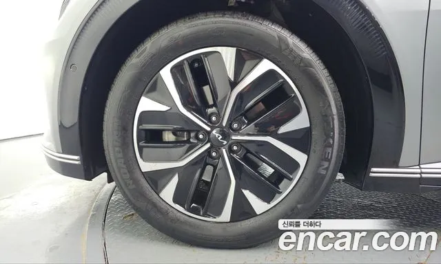 Kia EV6 2022 thumb 5