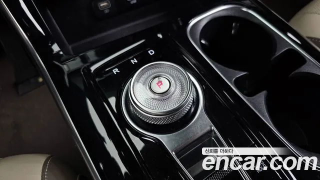 Kia Carnival 2021 thumb 9