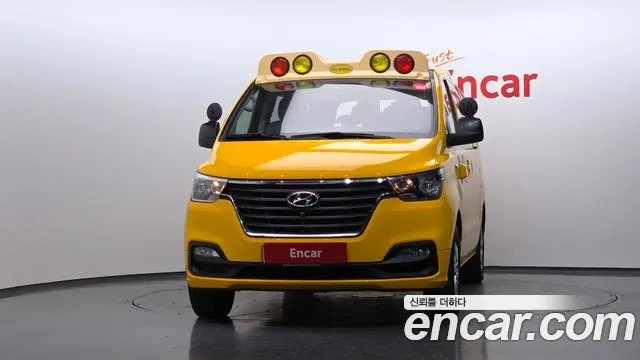 Hyundai Starex 2020 thumb 3