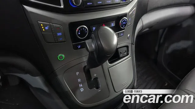 Hyundai Starex 2020 thumb 9