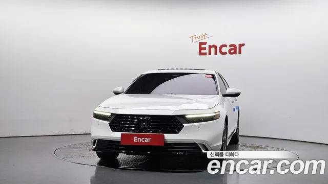 Honda Accord 2023 thumb 3