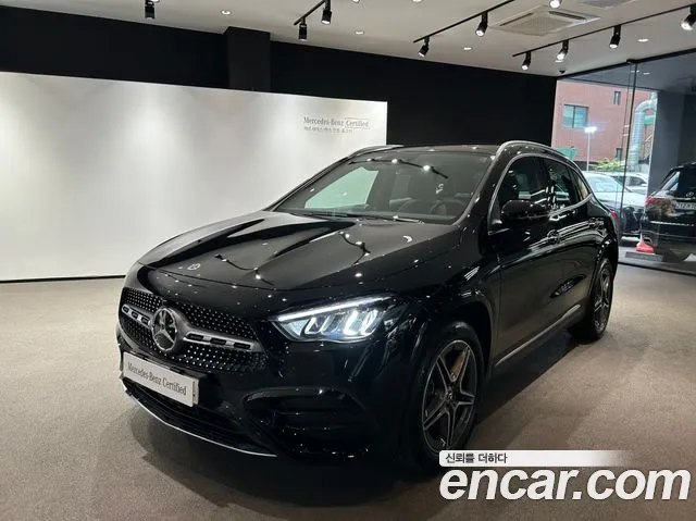 Mercedes-Benz GLA 2026 thumb 12