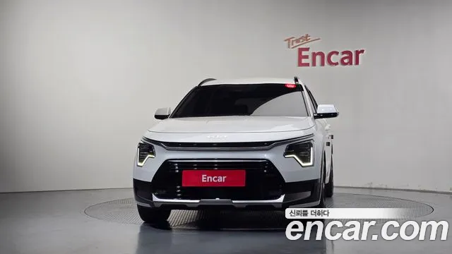 Kia Niro 2022 thumb 3