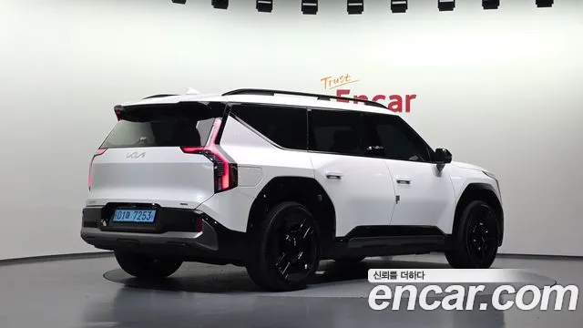Kia EV9 2024 thumb 2