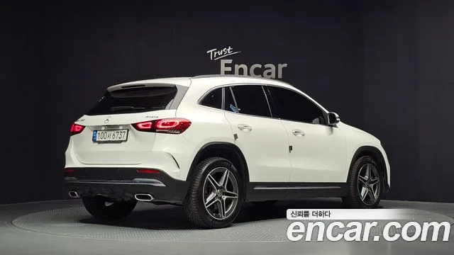Mercedes-Benz GLA 2020 thumb 2