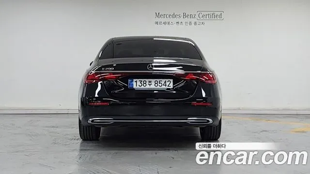 Mercedes-Benz E-Класс 2025 thumb 4