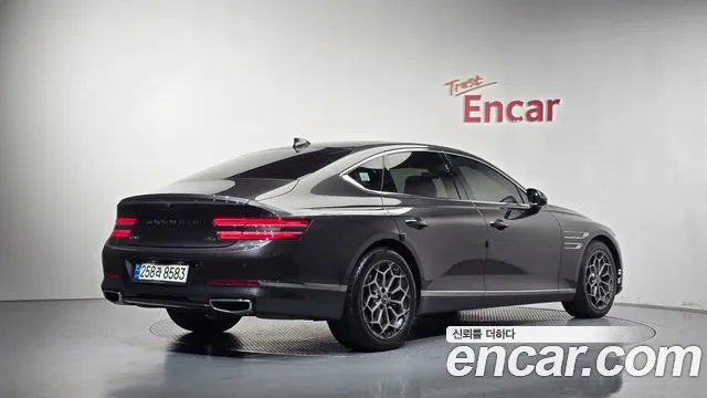Genesis G80 2022 thumb 2