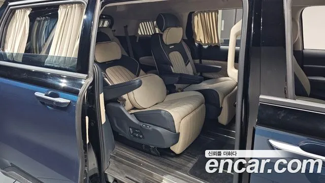 Kia Carnival 2024 thumb 9