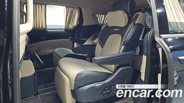 Kia Carnival 2024 thumb 11