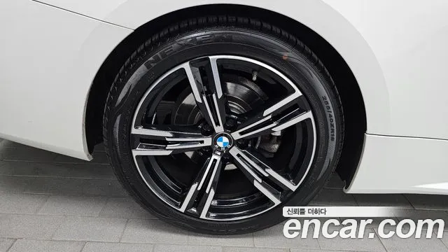 BMW 4-Series 2021 thumb 5