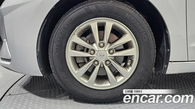 Hyundai Avante 2019 thumb 5
