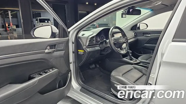 Hyundai Avante 2019 thumb 10