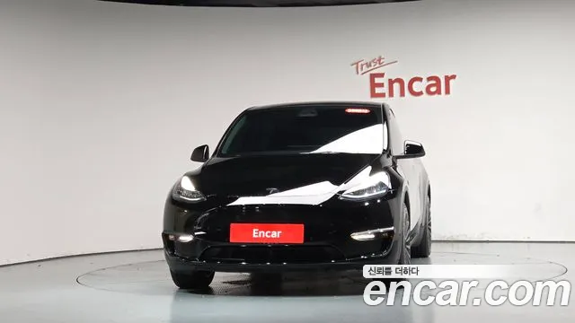 Tesla Model Y 2022 thumb 2
