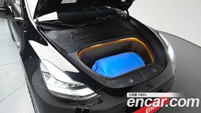 Tesla Model Y 2022 thumb 5