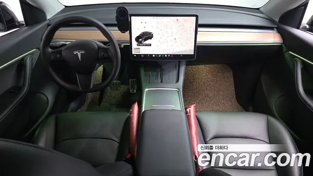 Tesla Model Y 2022 thumb 6