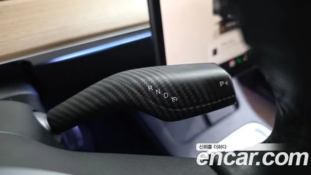 Tesla Model Y 2022 thumb 8