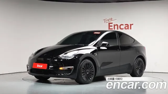 Tesla Model Y 2022 thumb 11