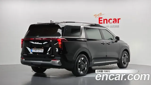 Kia Carnival 2025 thumb 2