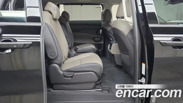 Kia Carnival 2025 thumb 11