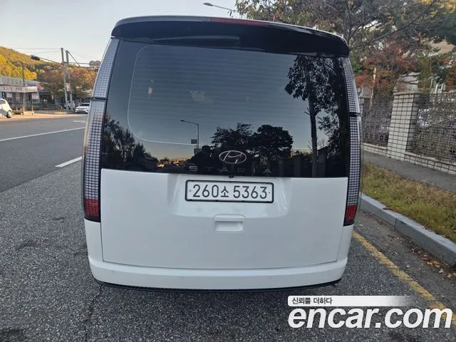 Hyundai Staria 2021 thumb 4