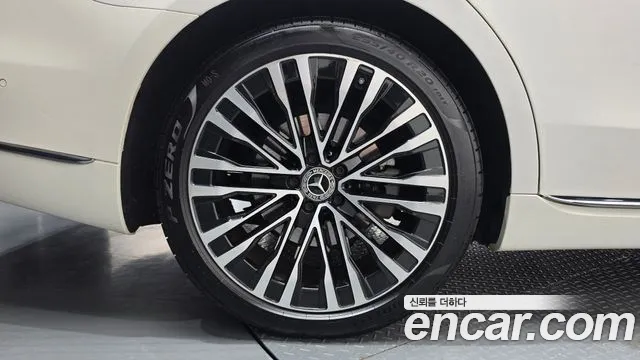 Mercedes-Benz S-Класс 2022 thumb 5
