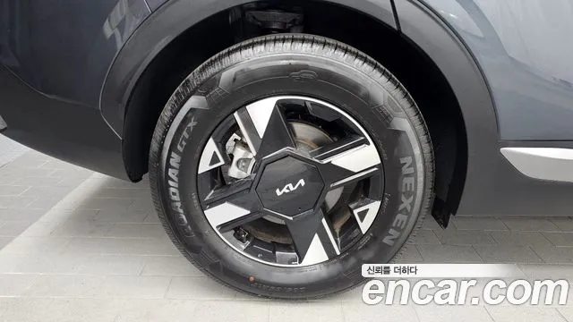Kia Sportage 2025 thumb 5