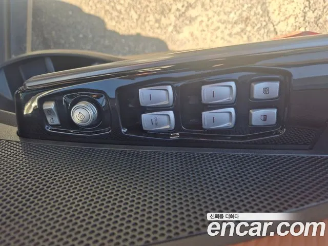 KG_Mobility_Ssangyong TIBOLI 2019 thumb 9